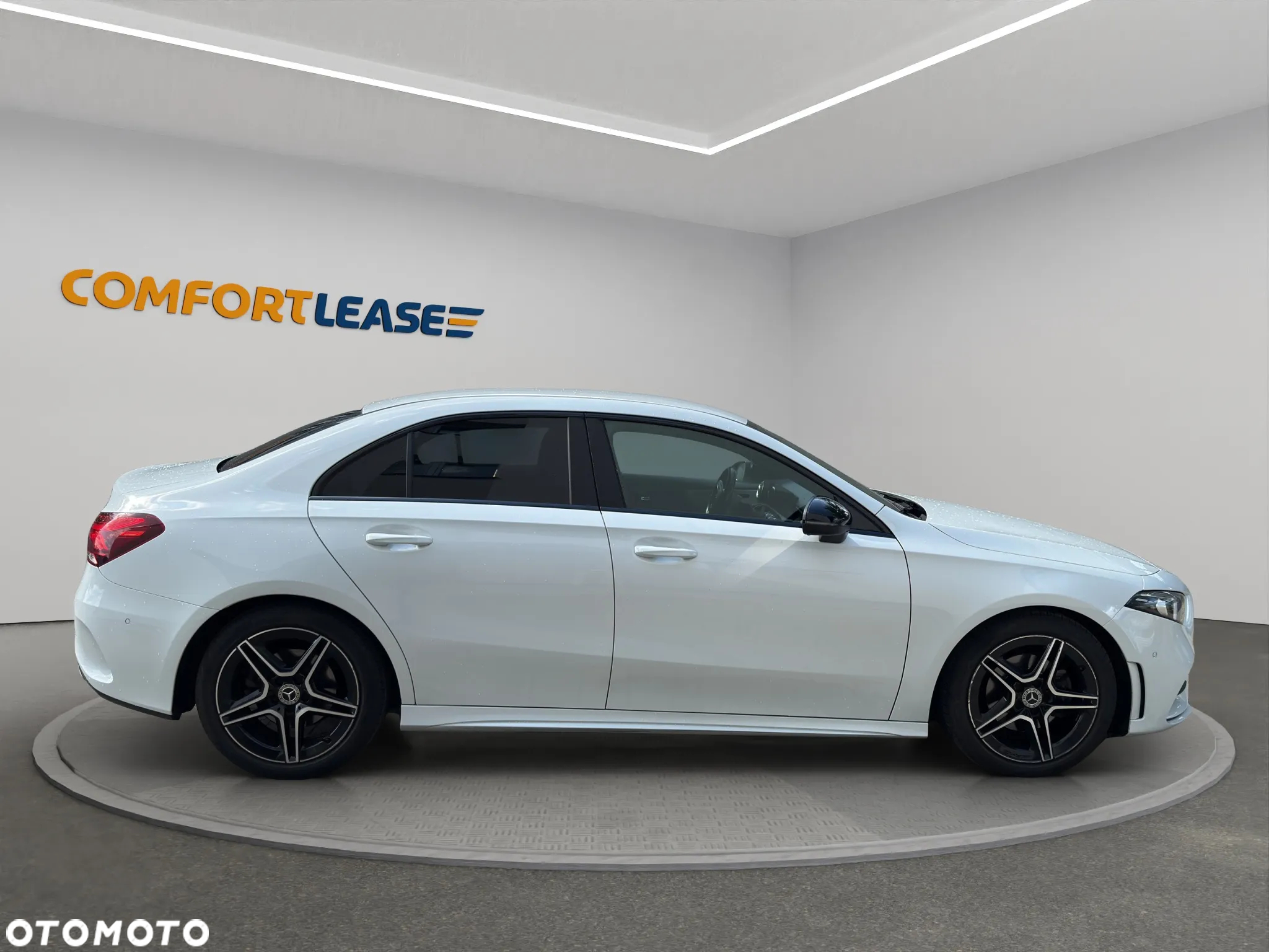Mercedes-Benz Klasa A 200 AMG Line 7G-DCT - 2