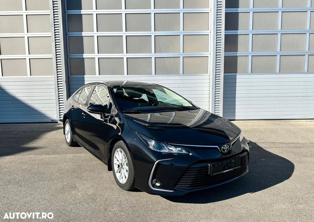 Toyota Corolla - 4