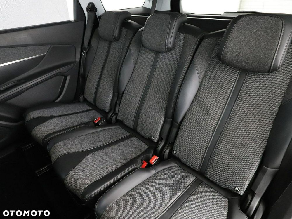 Peugeot 5008 1.5 BlueHDi Allure S&S - 18