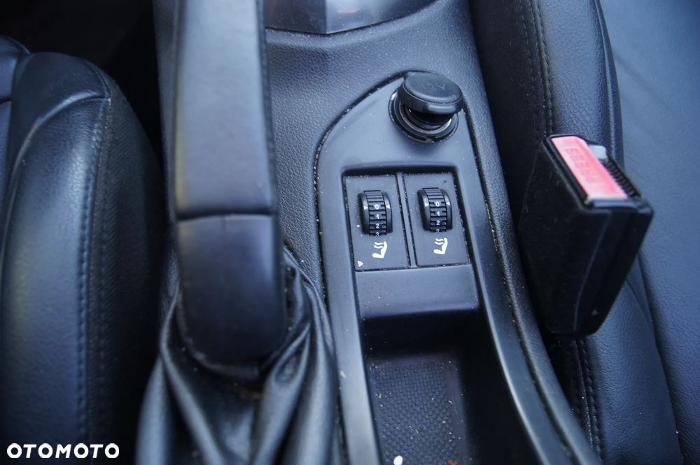 Peugeot 308 CC HDi FAP 165 Automatik Platinum - 23