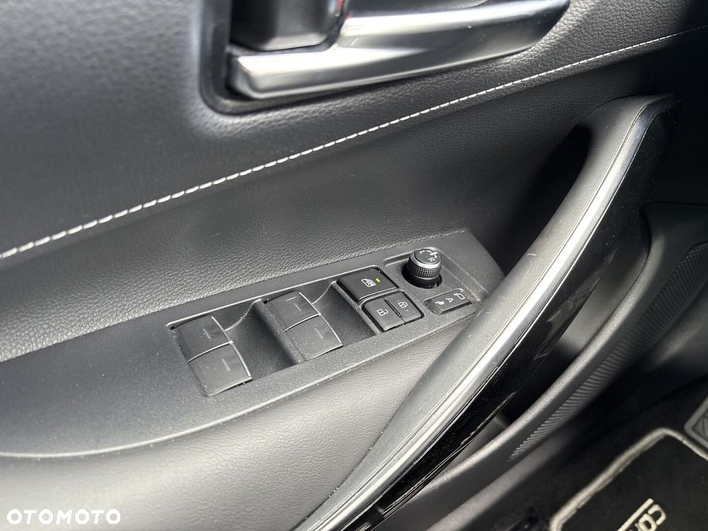Toyota Corolla 2.0 Hybrid Comfort - 16