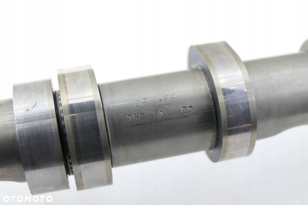 Wałek Rozrządu Ssący Prawy AUDI A6 C5 2.5 TDI - 7