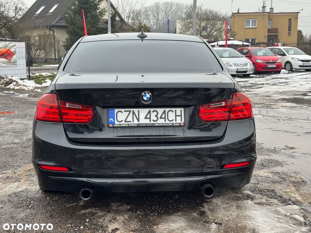 BMW Seria 3 335i xDrive Sport-Aut Sport Line - 14