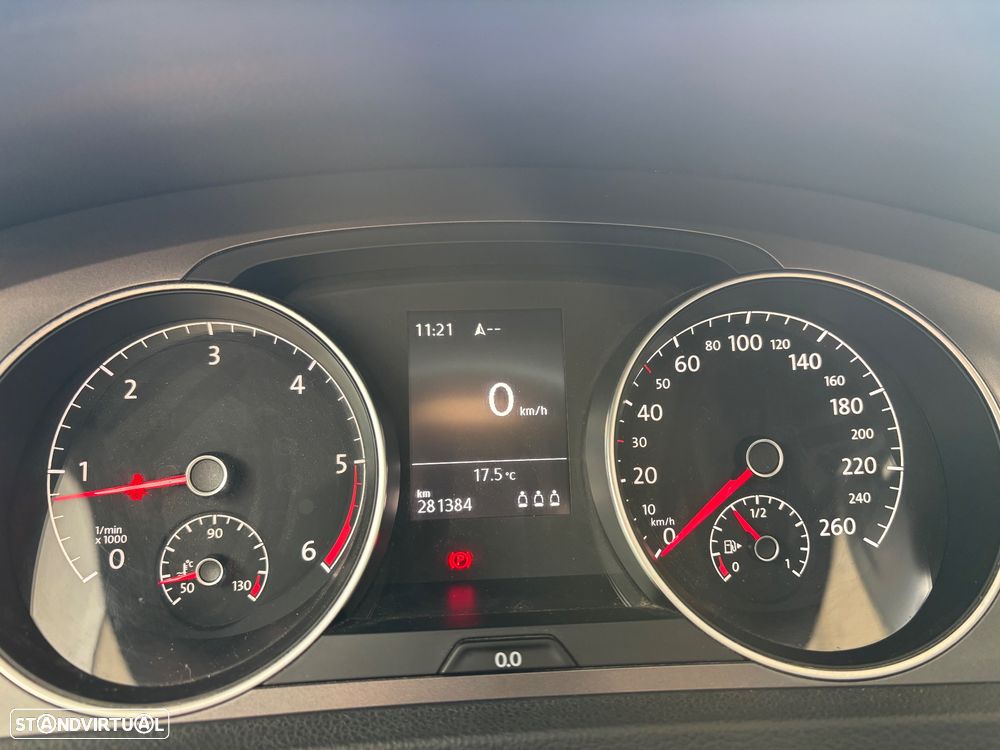 VW Golf 1.6 TDI BlueMotion Trendline - 17