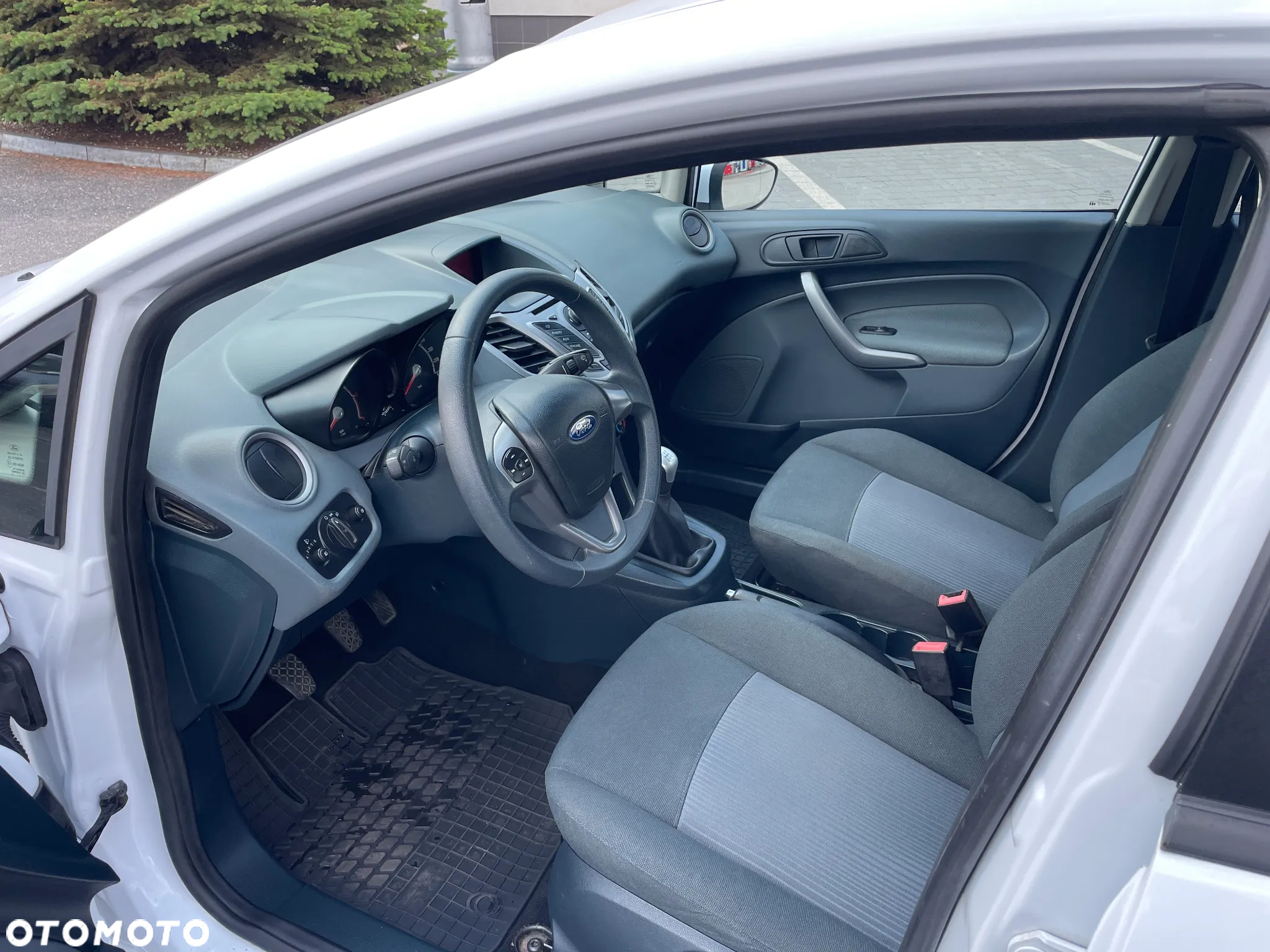 Ford Fiesta 1.6 TDCi Trend - 11