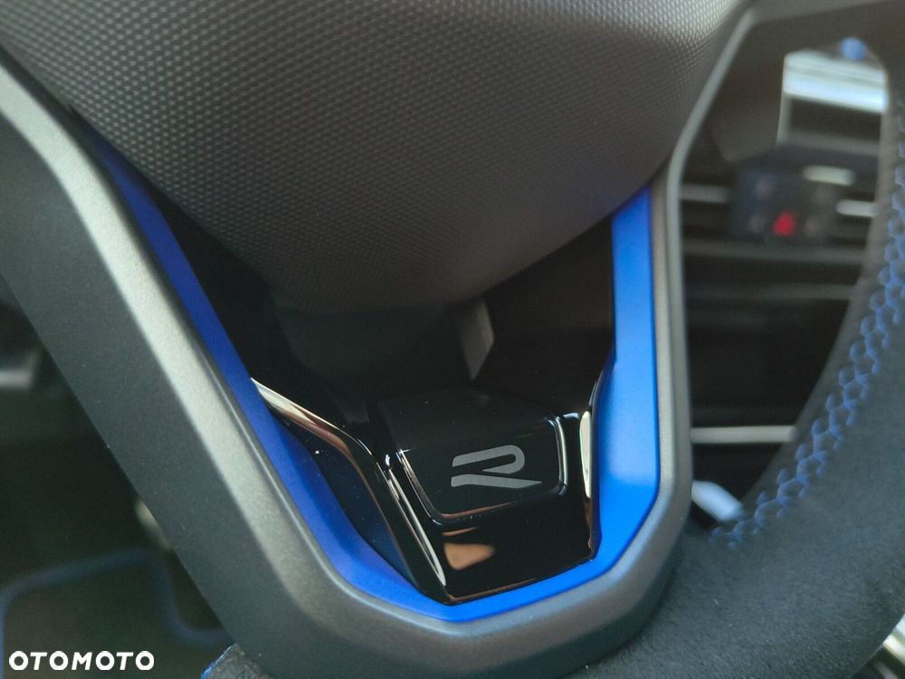 Volkswagen Golf - 19