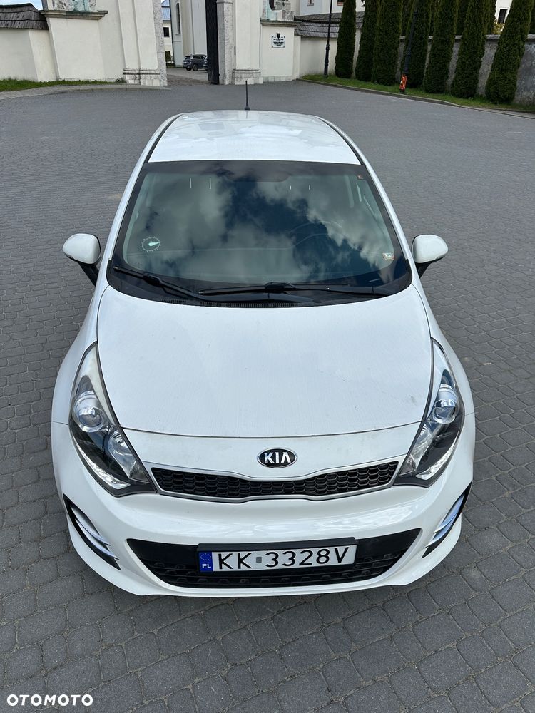 Kia Rio - 8