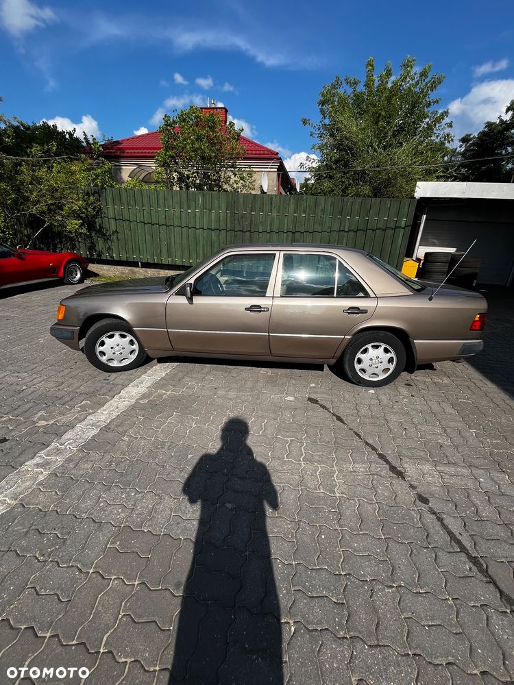 Mercedes-Benz W124 (1984-1993) - 9