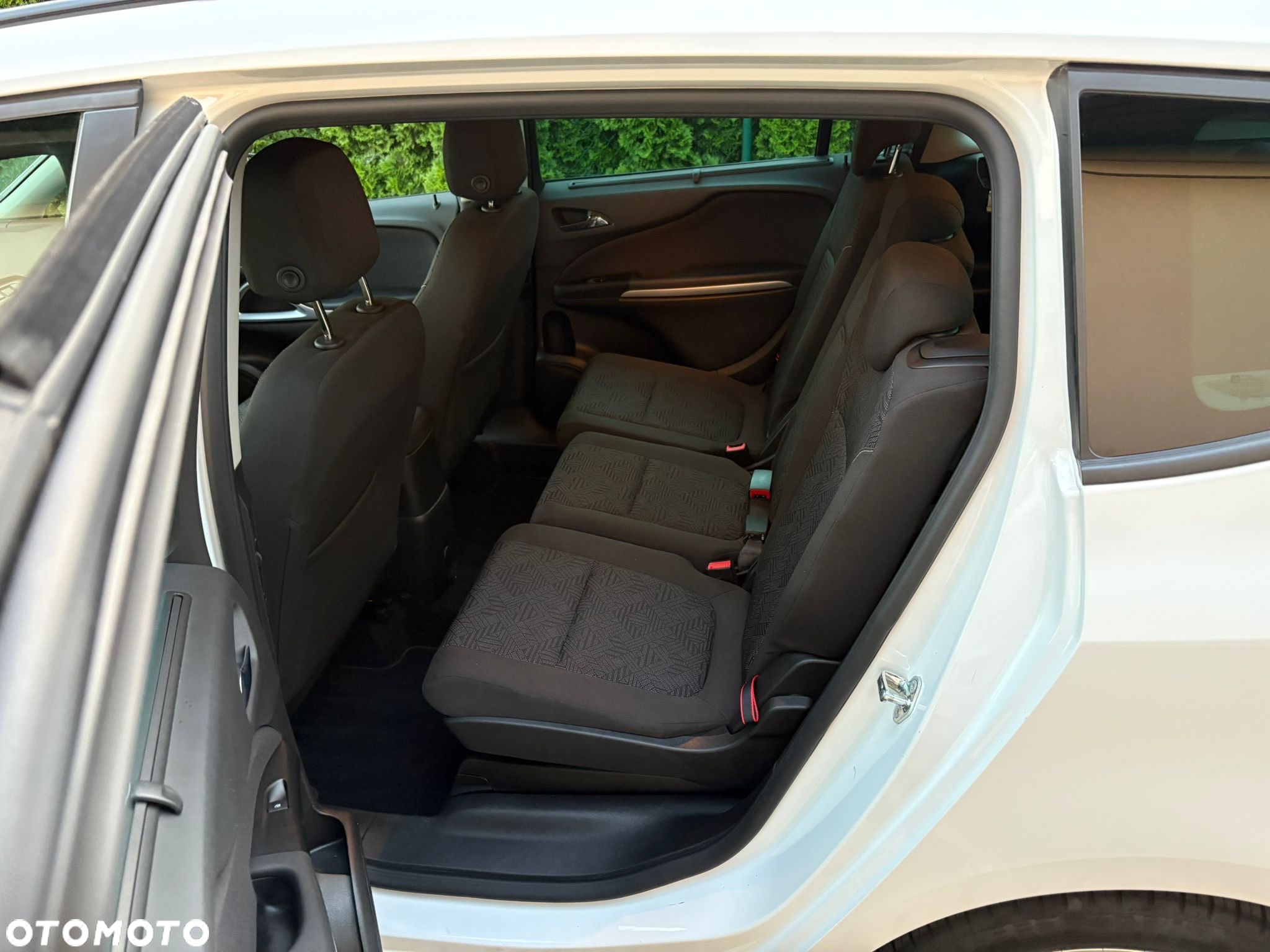 Opel Zafira - 18