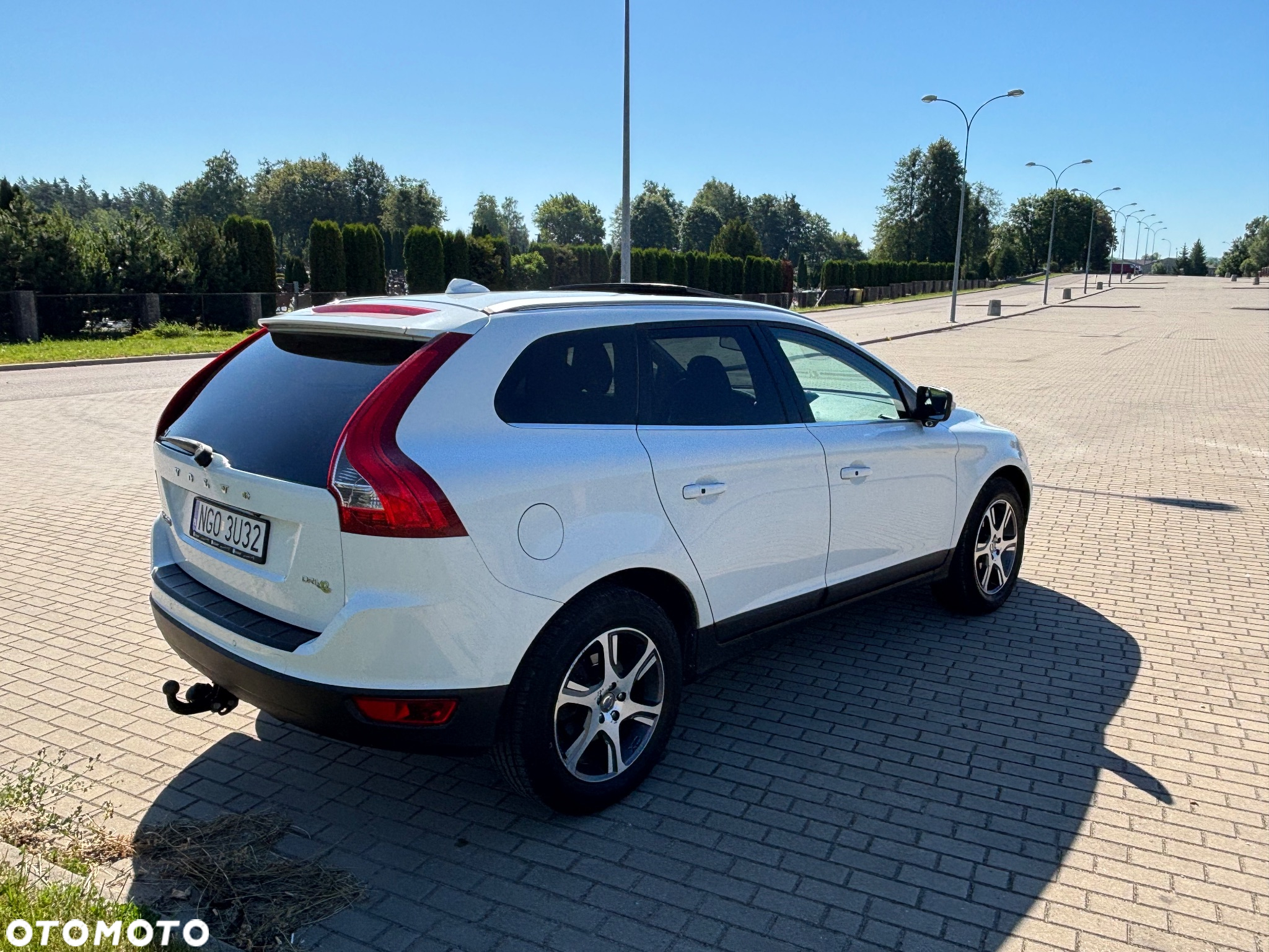 Volvo XC 60 DRIVe Kinetic - 4