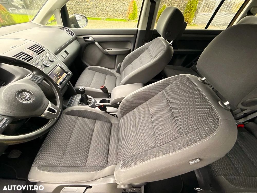 Volkswagen Touran 1.6 TDI DPF BlueMotion Technology Highline - 18