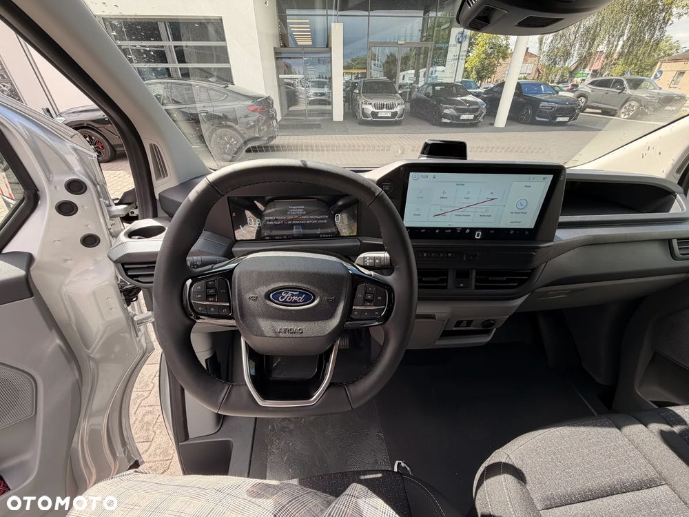 Ford Transit Custom - 13
