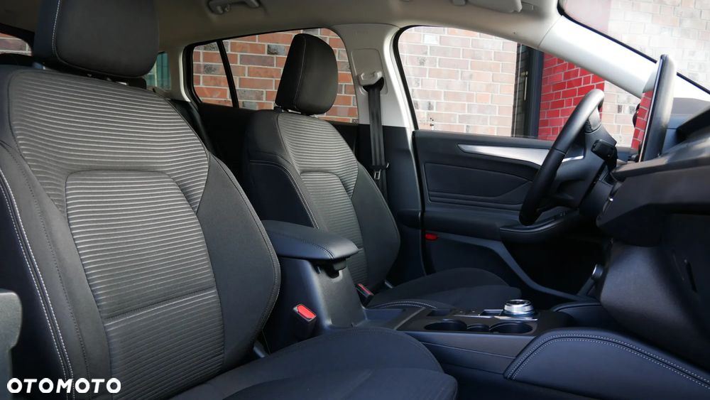 Ford Focus SW 1.5 EcoBlue S&S TITANIUM - 6