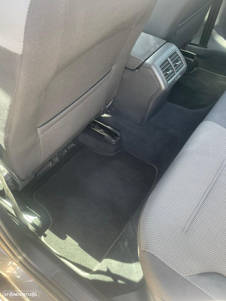VW Golf 1.6 TDi GPS Edition - 47