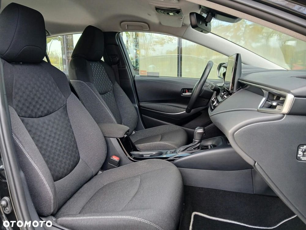 Toyota Corolla - 23