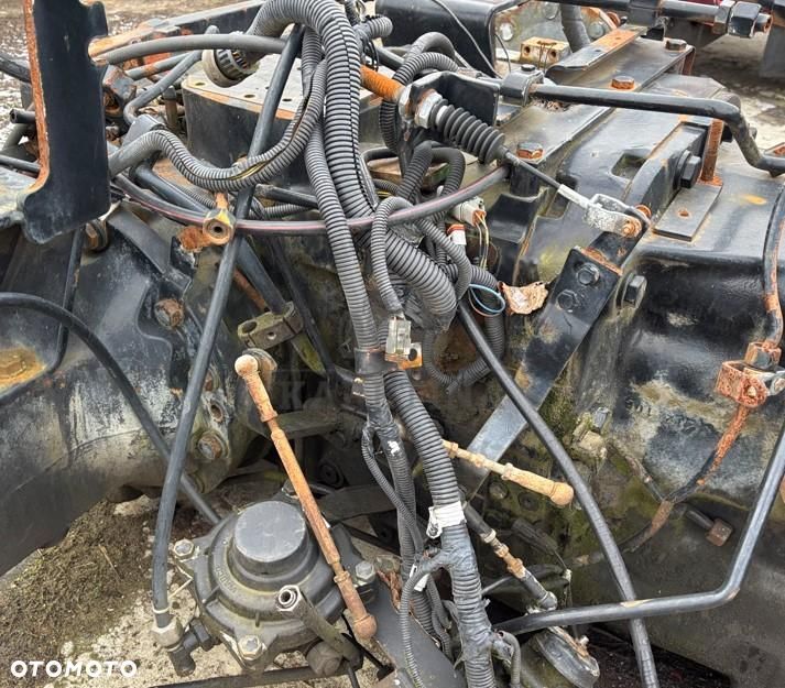CASE Maxxum MX 95 100 110 120 135 Obudowa Skrzyni Biegów Przekładni 220164A1 - 1
