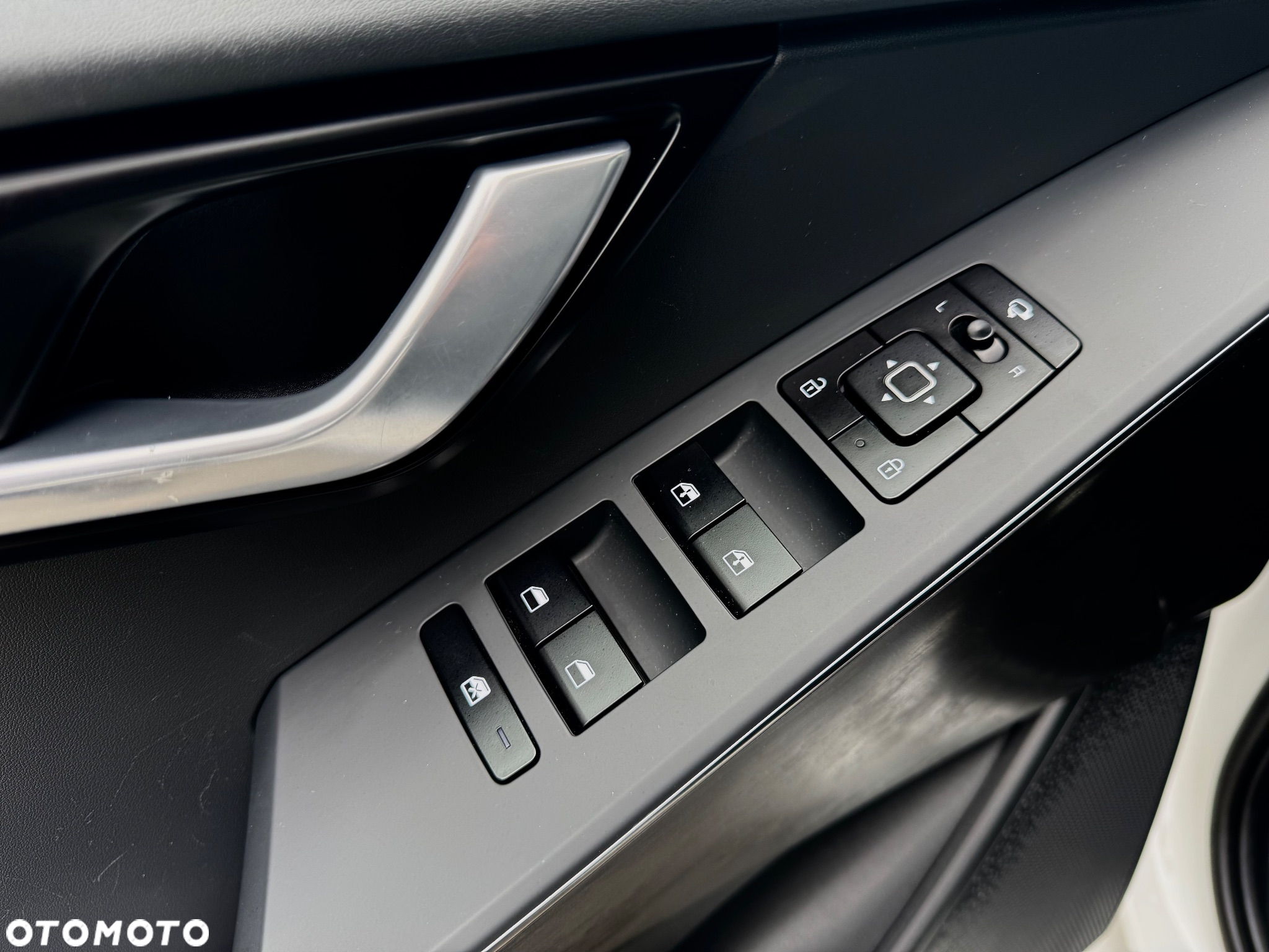 Kia Niro 1.6 GDI Plug-in Hybrid L Business Line - 33
