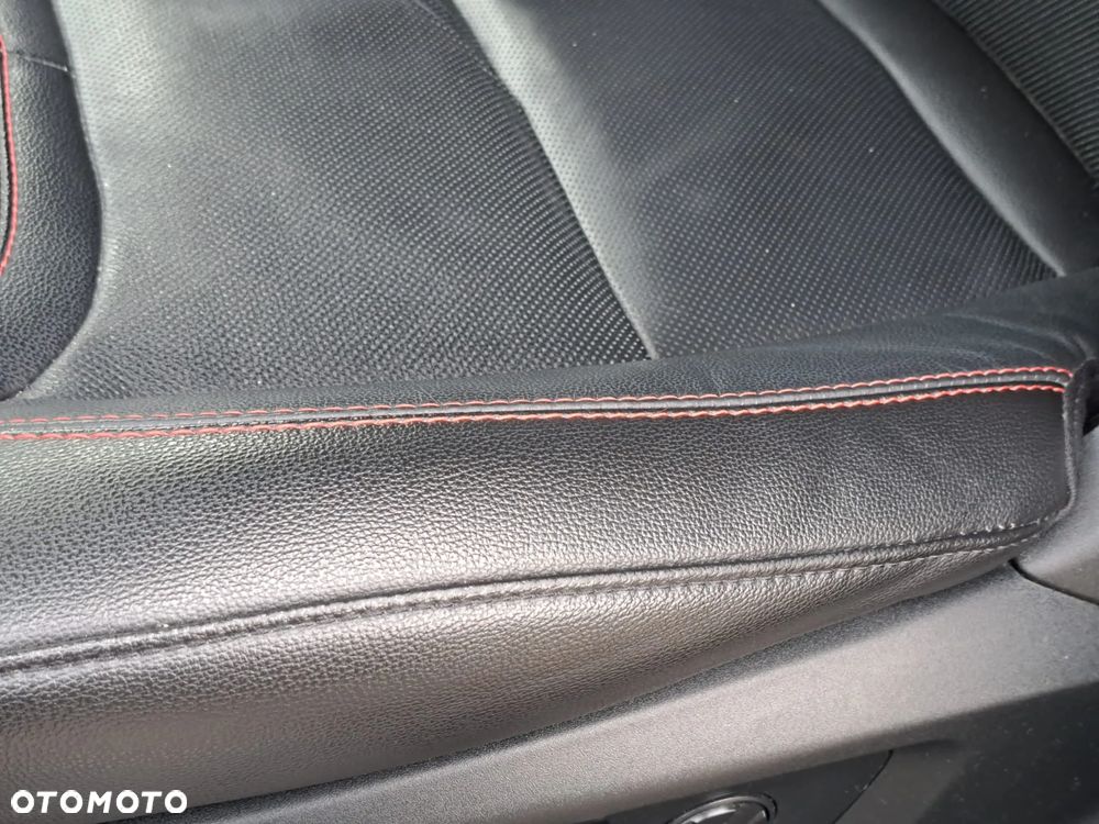 Ford Explorer 3.0 EcoBoost PHEV 4WD ST-Line - 19