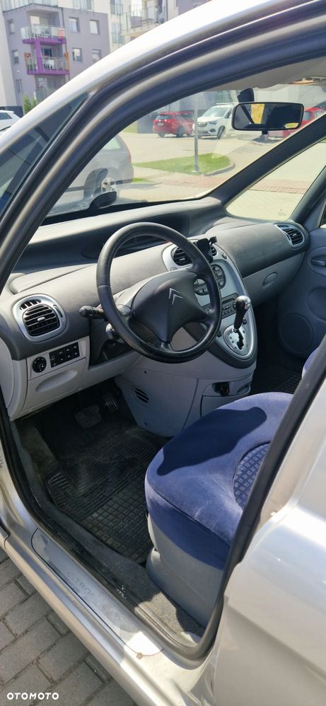 Citroën Xsara Picasso 2.0 16V Exclusive - 8