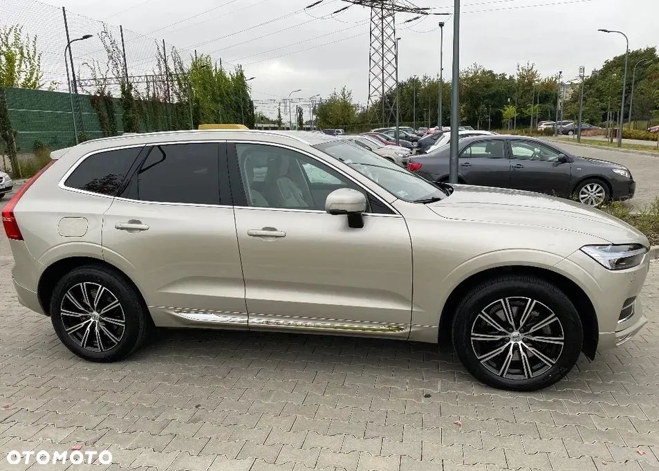 Volvo XC 60 D4 R-Design - 14