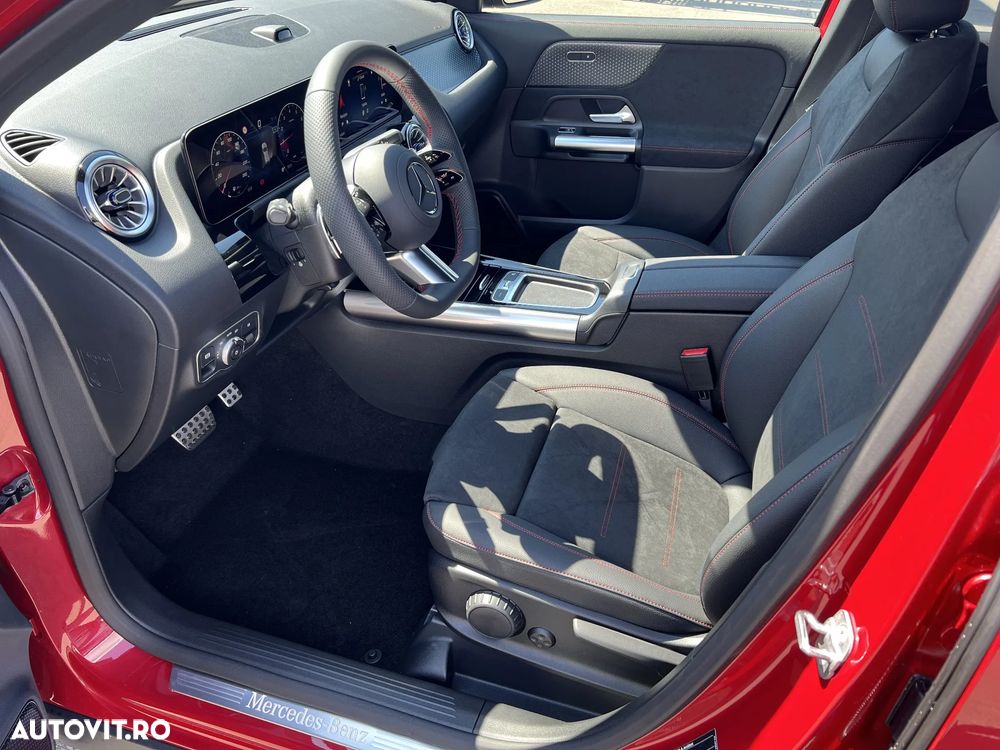 Mercedes-Benz GLA 220 4MATIC MHEV - 10