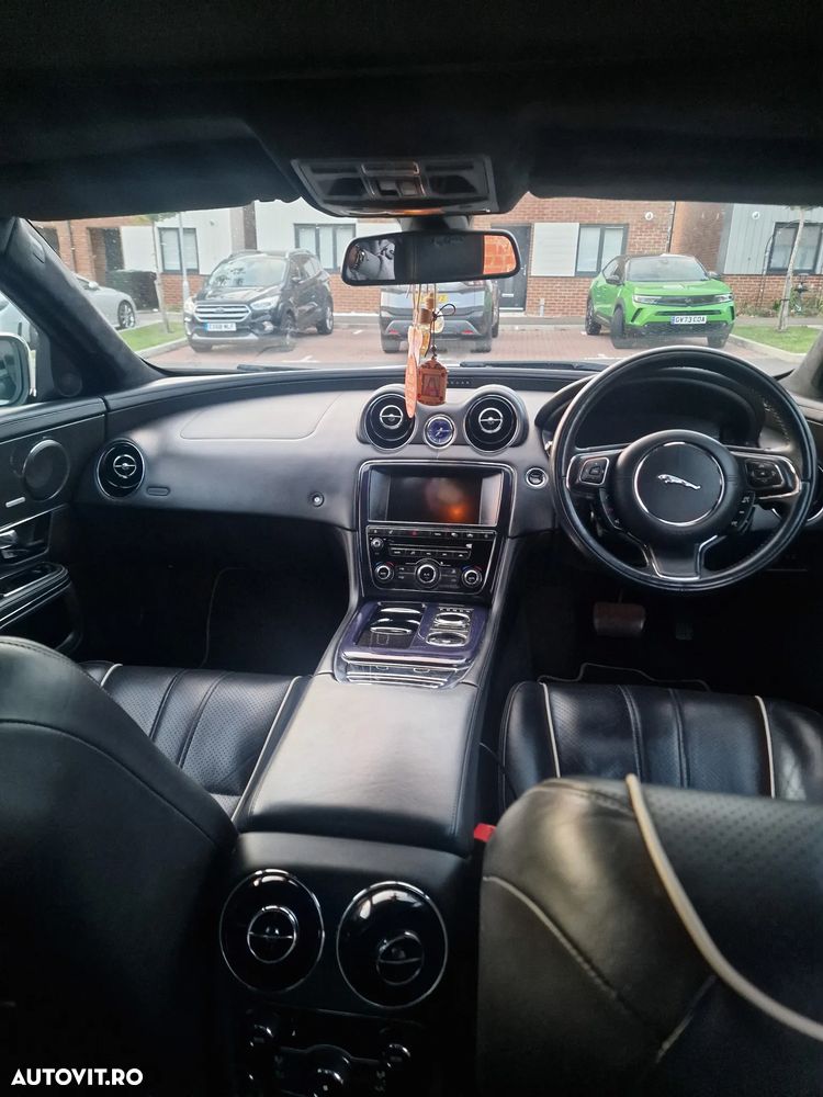 Jaguar XJ 3.0 V6 Premium Luxury Aut SWB - 5