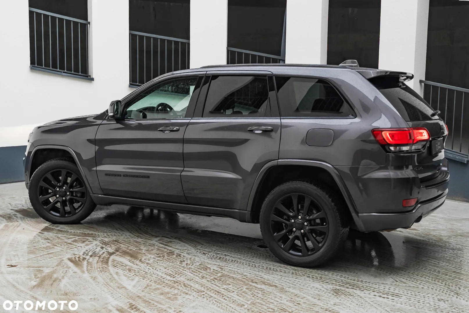 Jeep Grand Cherokee 3.0 CRD Night Eagle - 34