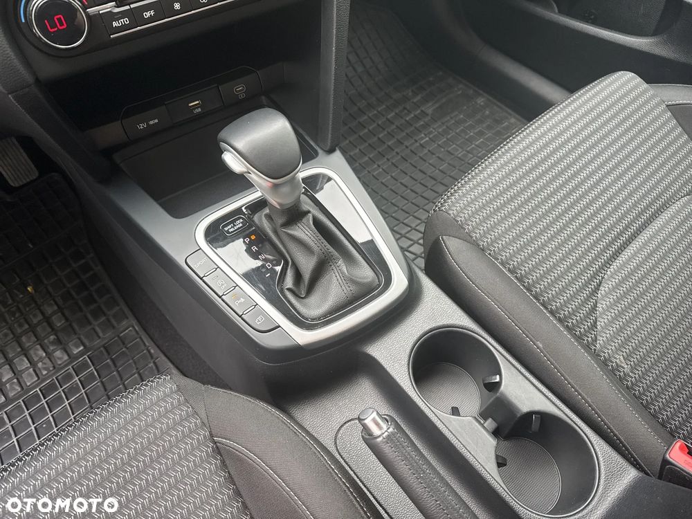 Kia Ceed 1.5 T-GDI M DCT - 16
