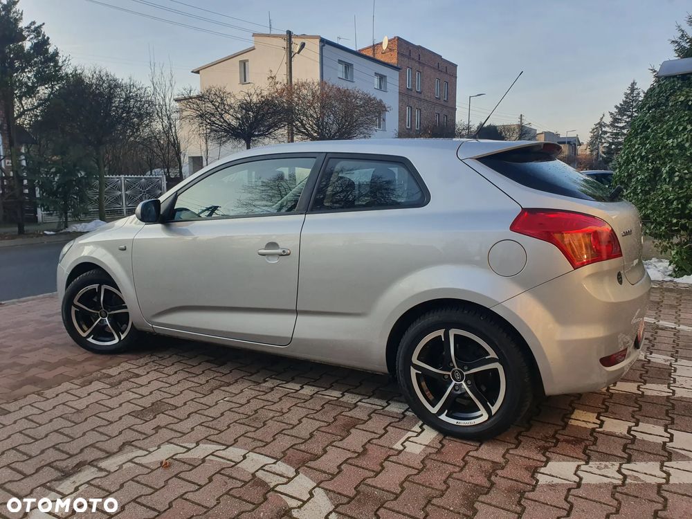 Kia ProCeed 1.6 CVVT Vision - 19