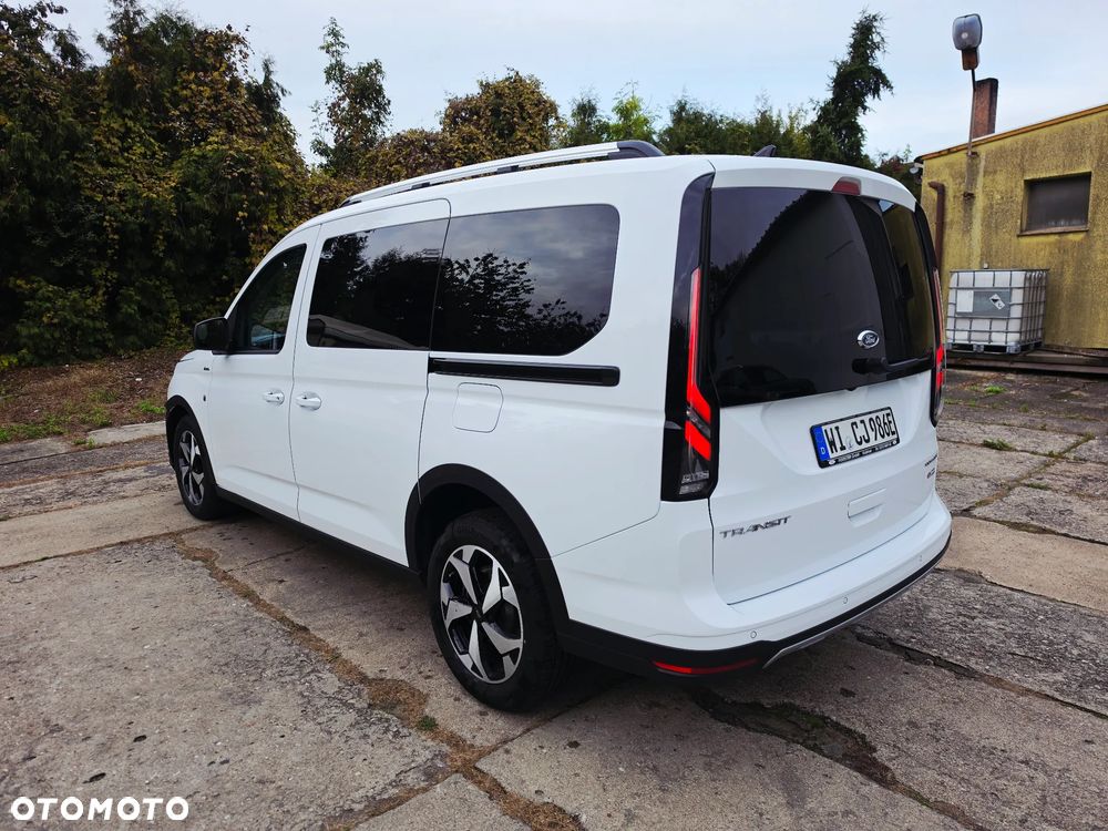 Ford Transit Connect - 8