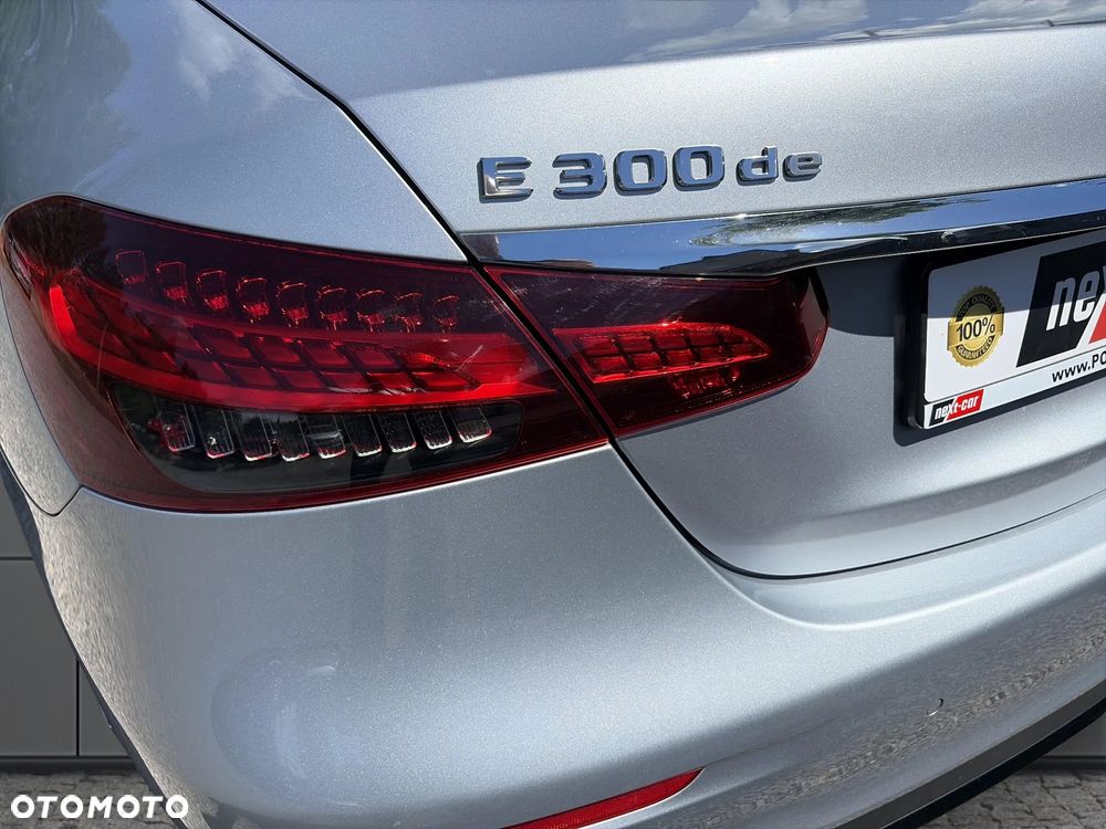 Mercedes-Benz Klasa E 300 de AMG - 25