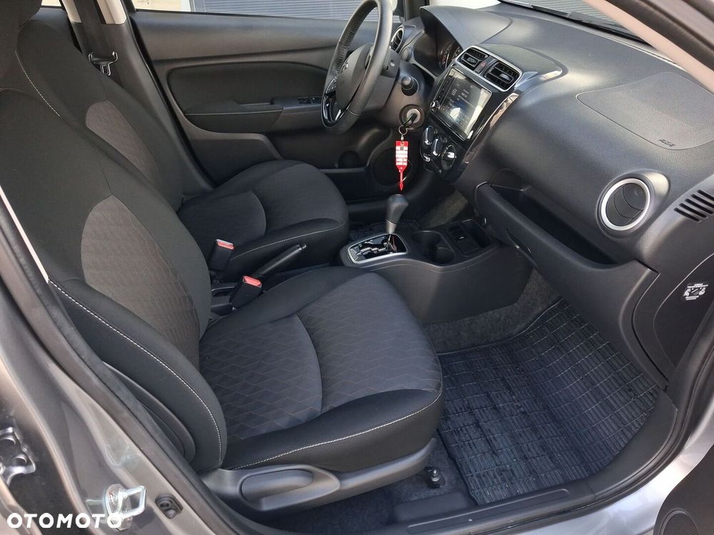 Mitsubishi Space Star - 10