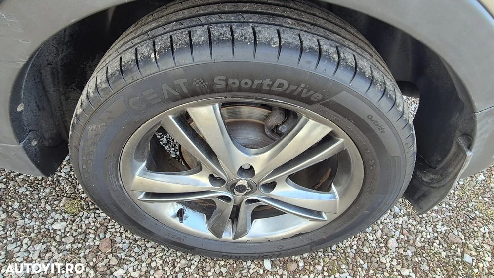 SsangYong Korando 2.0 E-XDI DPF 4WD Quartz - 24