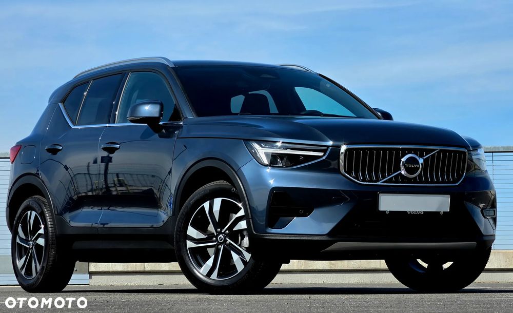 Volvo XC 40 B3 Plus Bright - 1