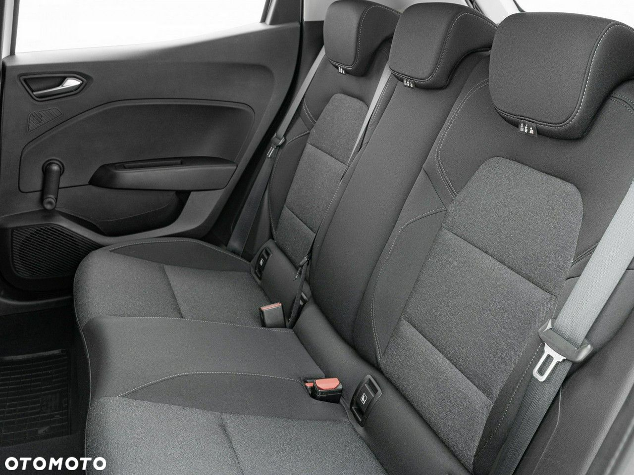 Renault Clio 1.0 TCe Equilibre - 26
