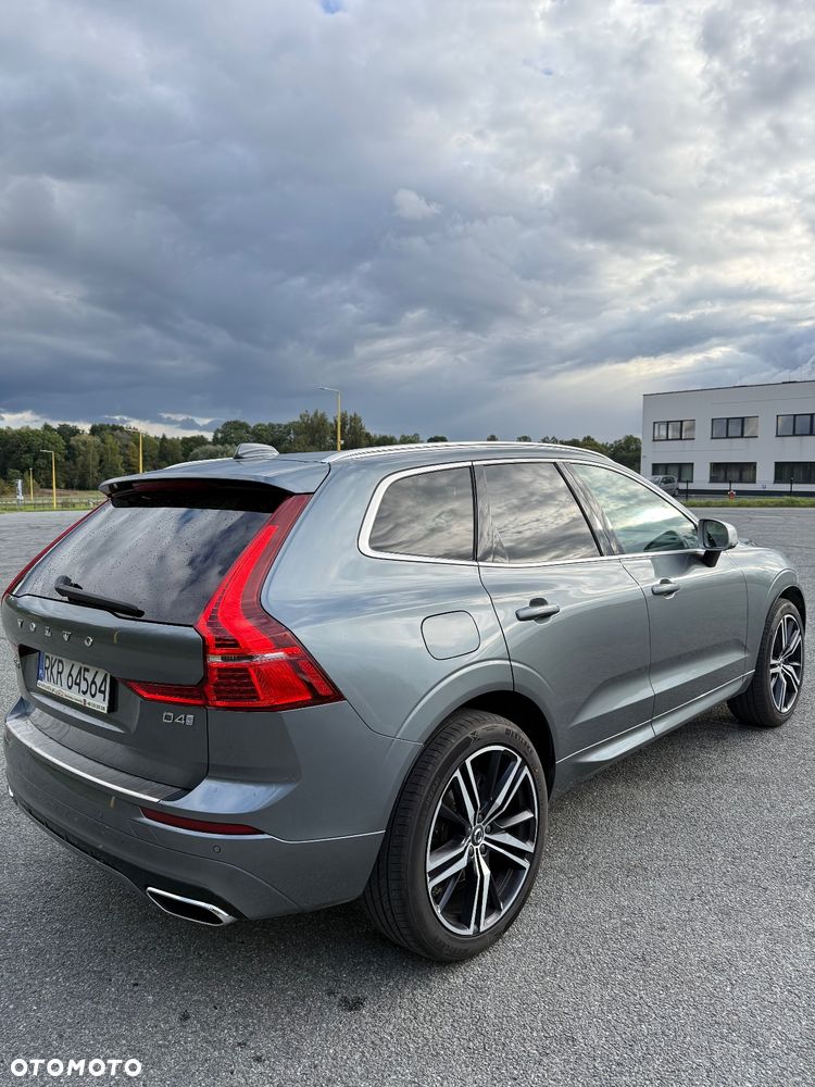 Volvo XC 60 D4 R-Design - 4