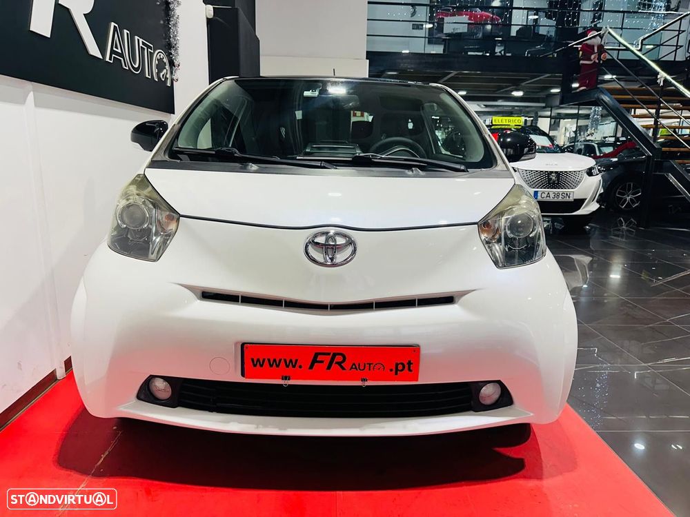 Toyota iQ 1.4 D-4D 2 EP+NAVI+Bluetooth - 18