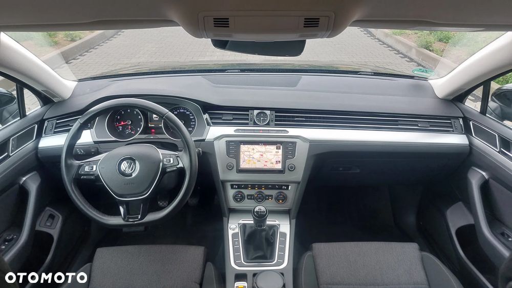 Volkswagen Passat 1.4 TSI BMT ACT Trendline - 31