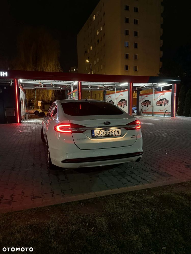 Ford Fusion - 8