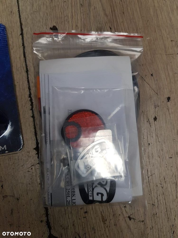 Uchwyt tablicy lampa R&G LP0150BK Honda CRF 250 Rally - 4