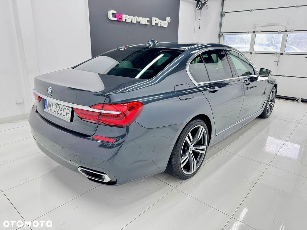 BMW Seria 7 740d xDrive - 6