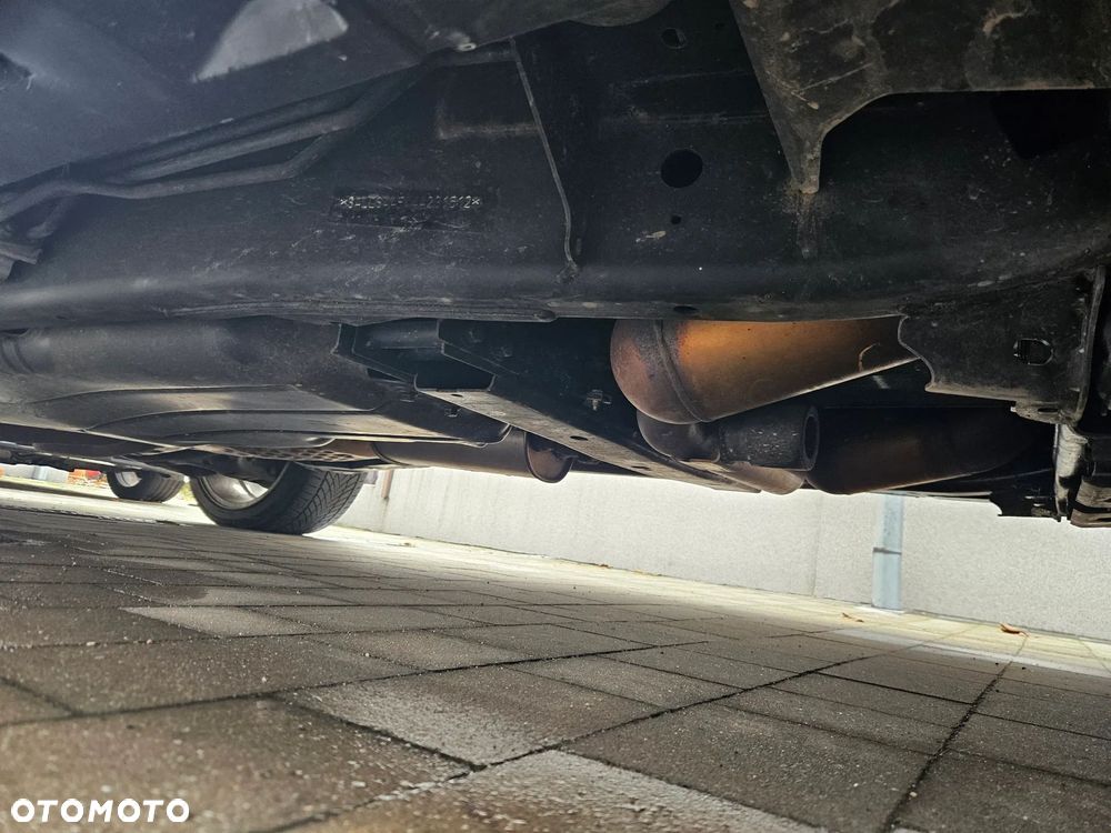 Land Rover Range Rover Sport - 38