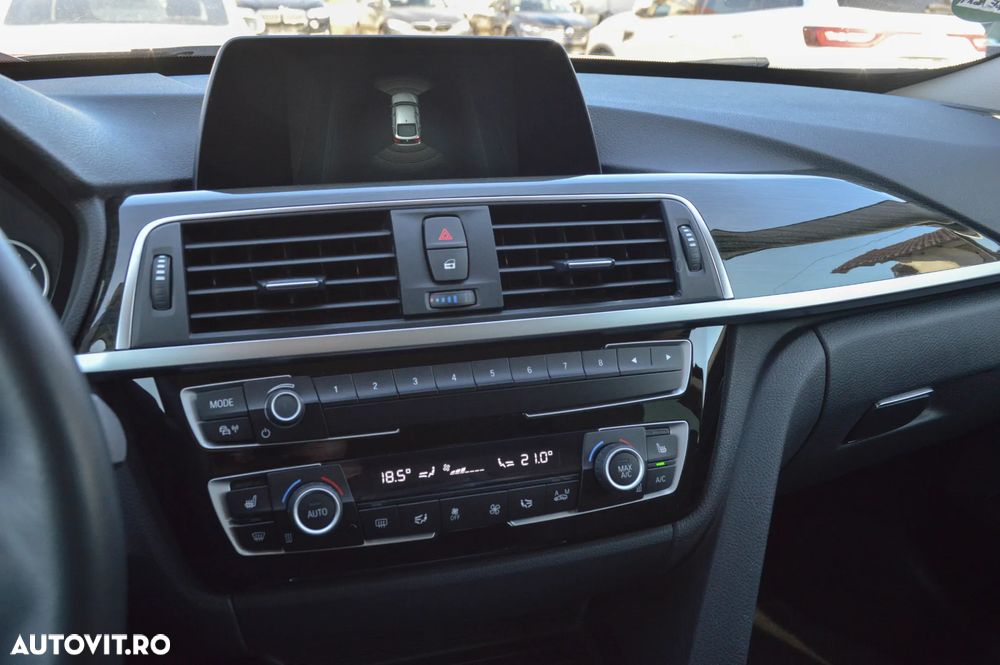 BMW Seria 3 320d xDrive Aut. Luxury Line - 7