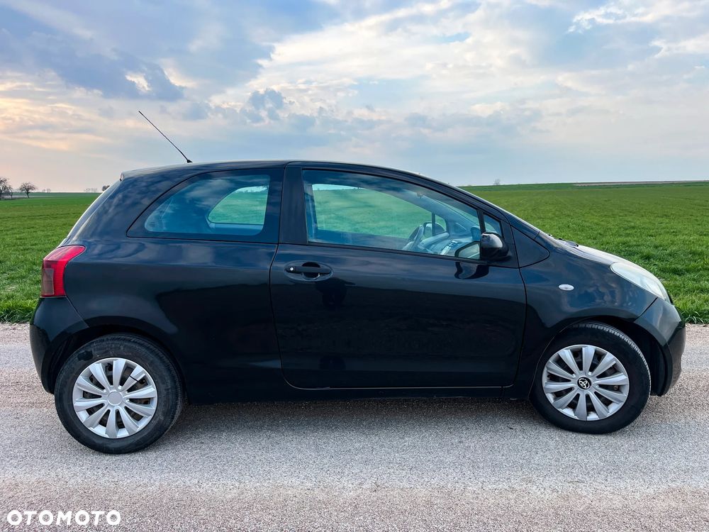 Toyota Yaris 1.3 Luna - 3