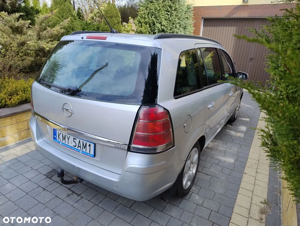 Opel Zafira ver-1-9-cdti-elegance - 4