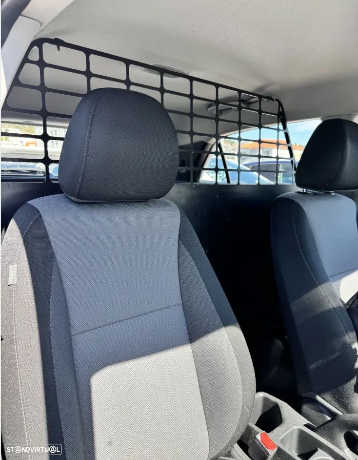 Hyundai i20 / 1.1 CRDi Access Plus - 18