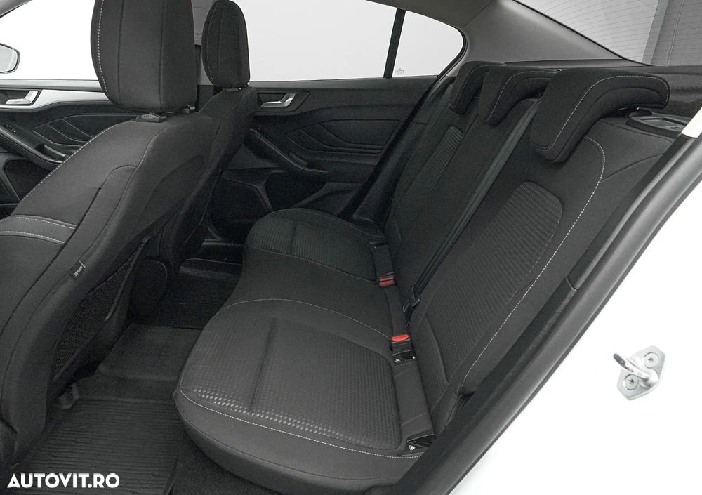 Ford Focus 1.0 EcoBoost Titanium Business - 14