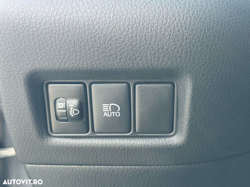 Toyota C-HR 1.8 HSD 122 CP 4x2 CVT Cult - 17