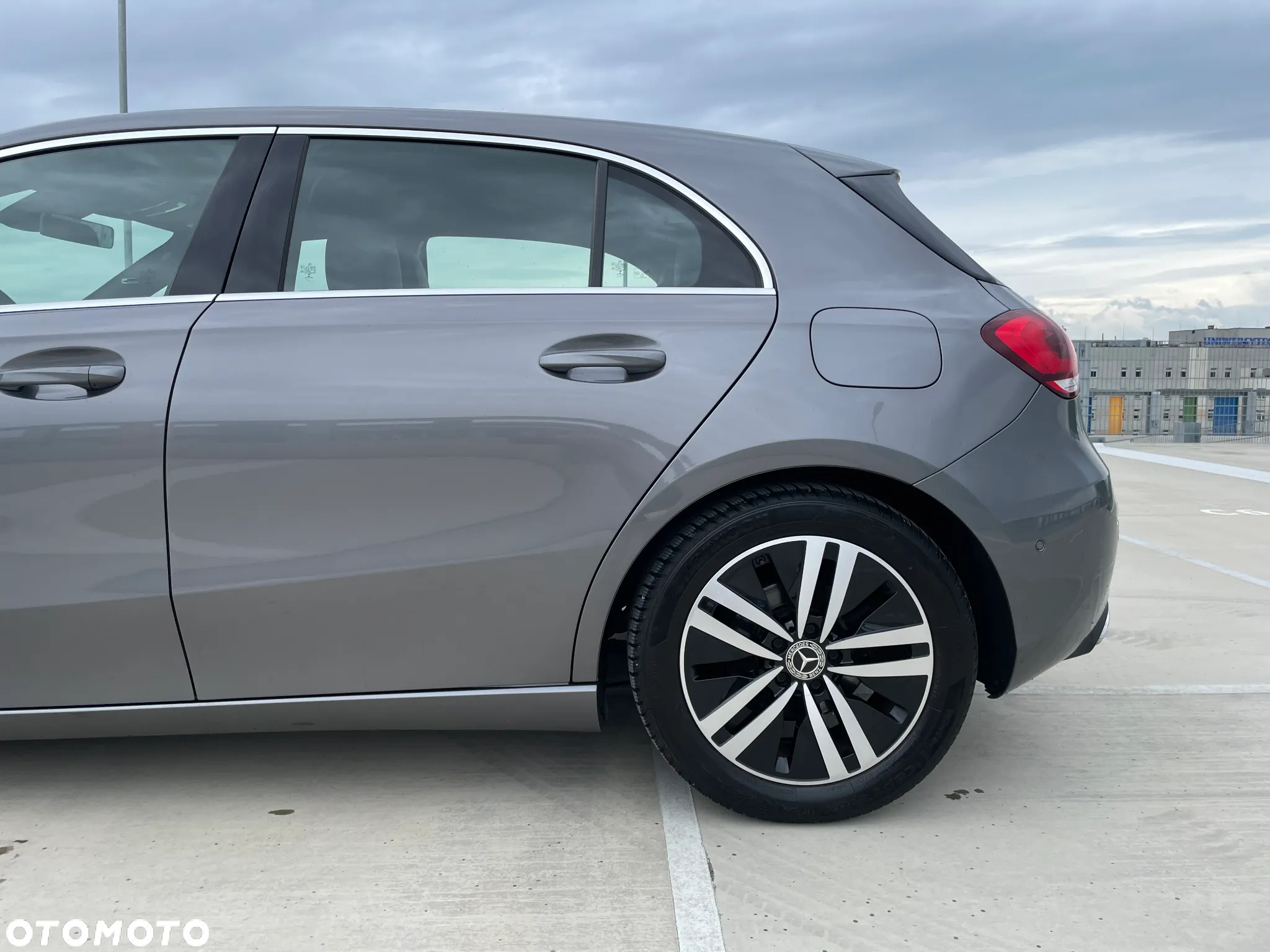 Mercedes-Benz Klasa A 180 Progressive 7G-DCT - 15