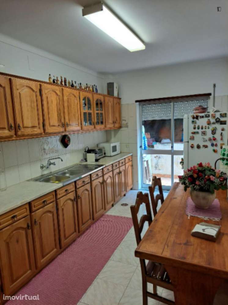 Quarto - localizado em Coselhas Coimbra - Grande imagem: 5/8